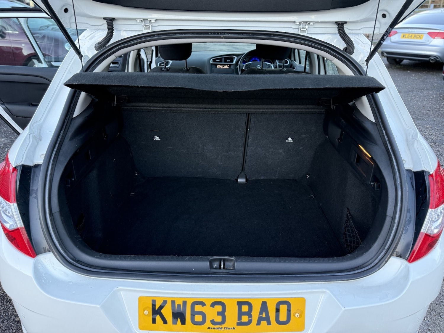 Used Citroen C4 2014 for sale - 76830350: Photo 25