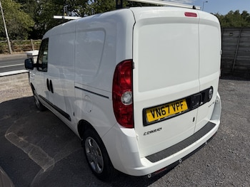 Used Vauxhall Combo 2017 for sale - 79386264: Photo