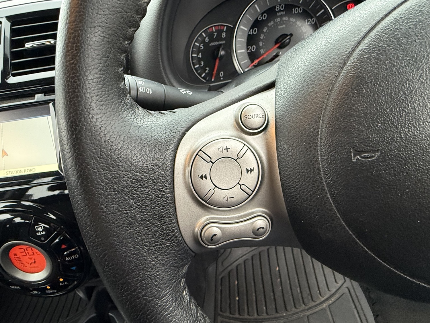 Used Nissan Micra 2015 for sale - 77038906: Photo 30