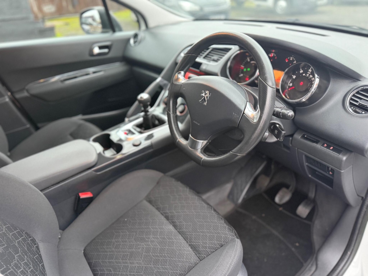 Used Peugeot 3008 2014 for sale - 76644670: Photo 3