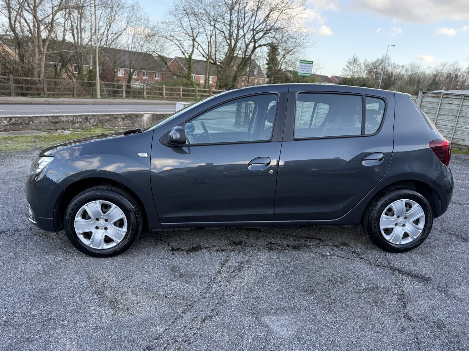 Used Dacia Sandero 2018 for sale - 77844921: Photo 11