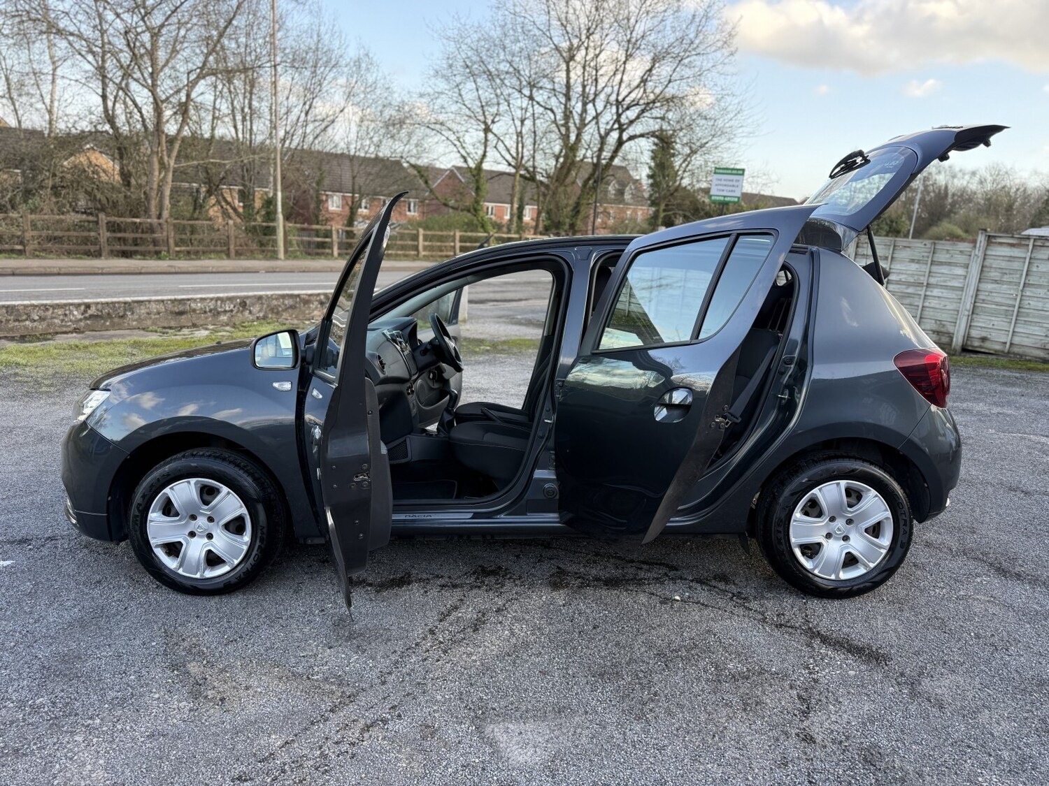 Used Dacia Sandero 2018 for sale - 77844921: Photo 23
