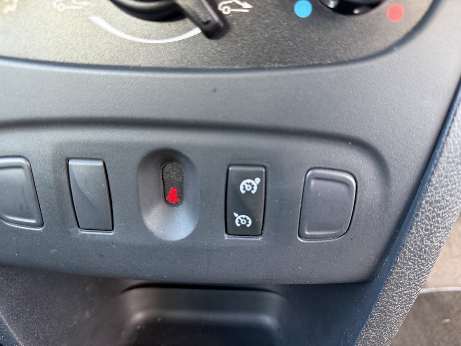 Used Dacia Sandero 2018 for sale - 77844921: Photo 29