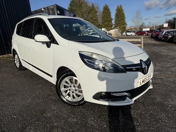 2015 - 1.5 dCi Dynamique Nav 5dr