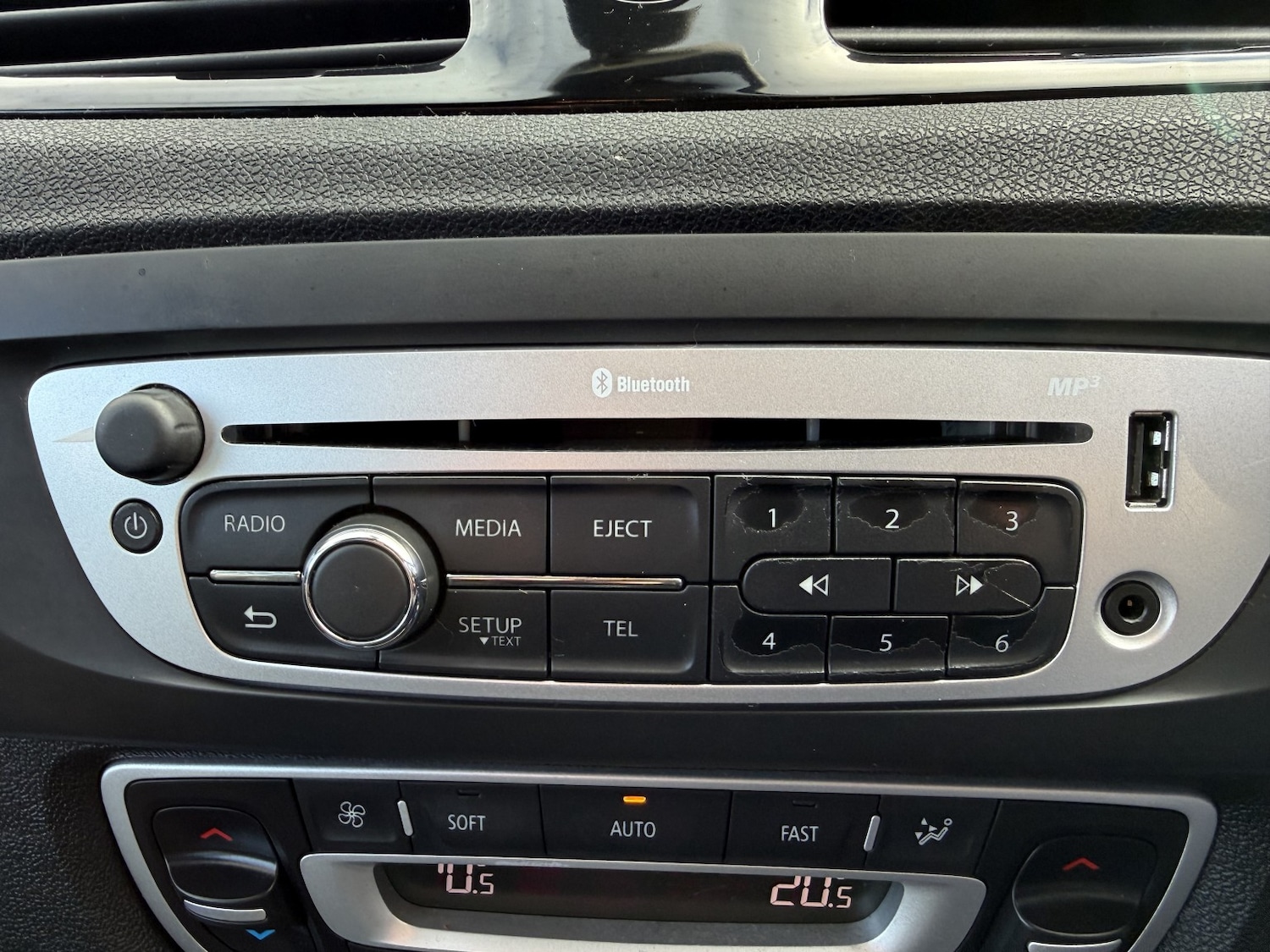 Used Renault Grand Scenic 2015 for sale - 77166113: Photo 21