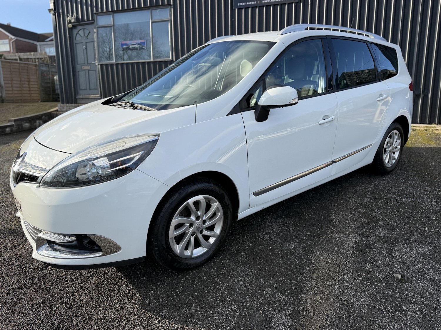 Used Renault Grand Scenic 2015 for sale - 77166113: Photo 8