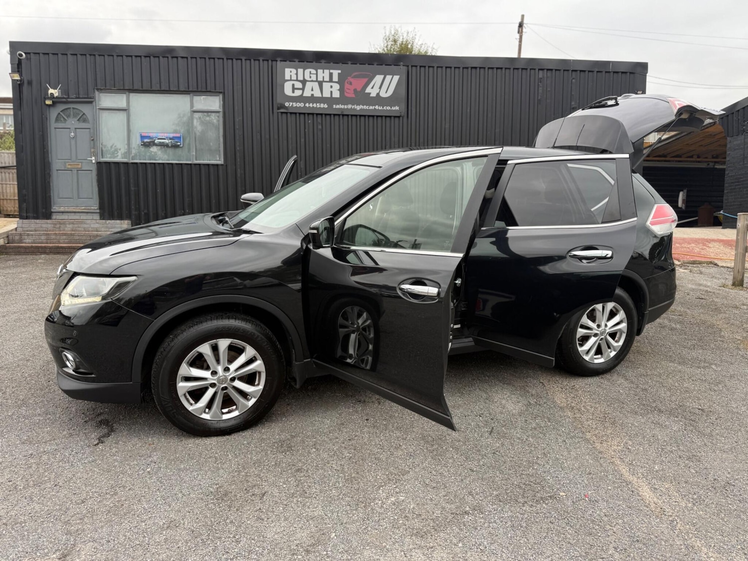 Used Nissan X-Trail 2015 for sale - 76644649: Photo 22