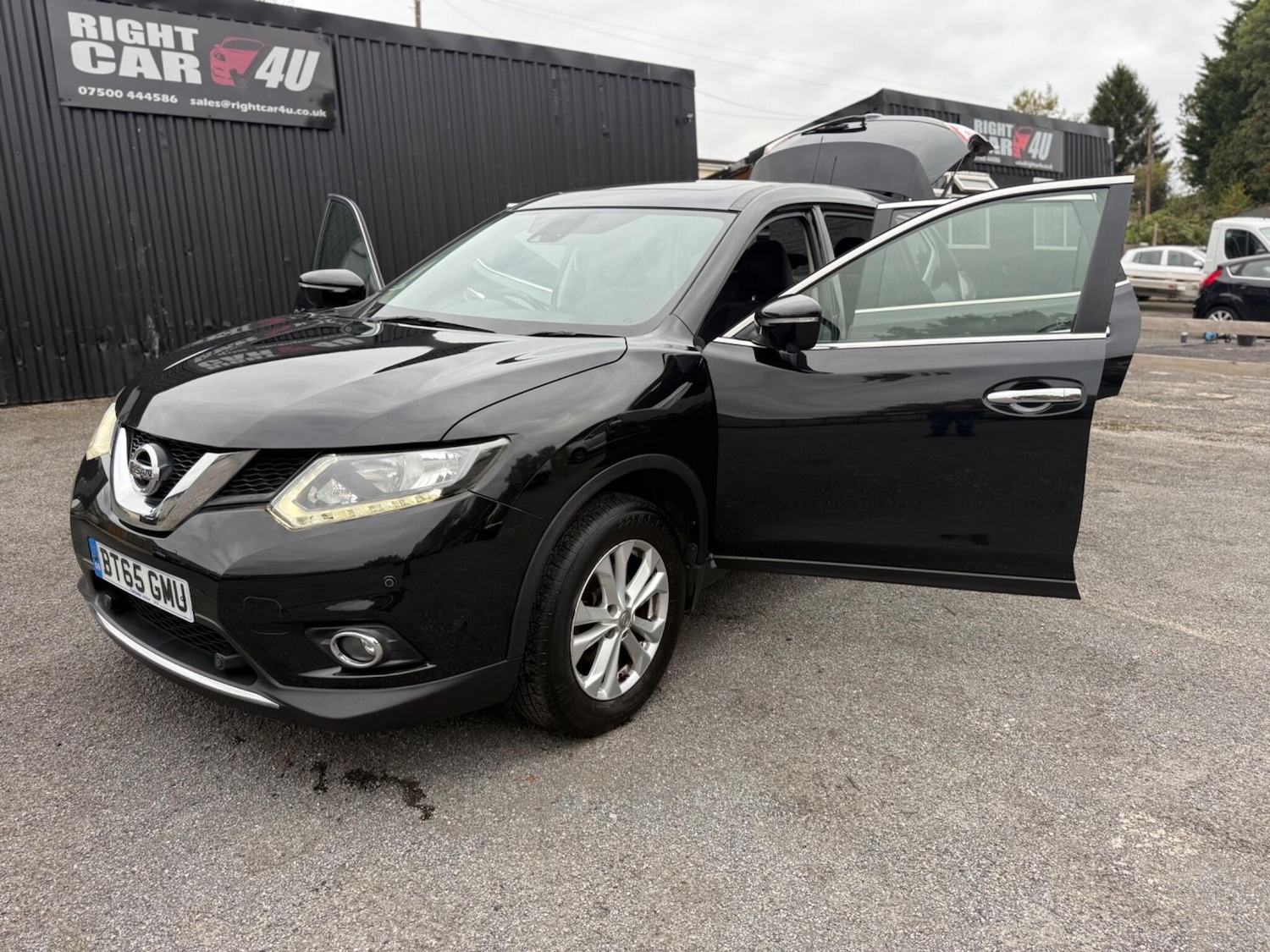 Used Nissan X-Trail 2015 for sale - 76644649: Photo 23