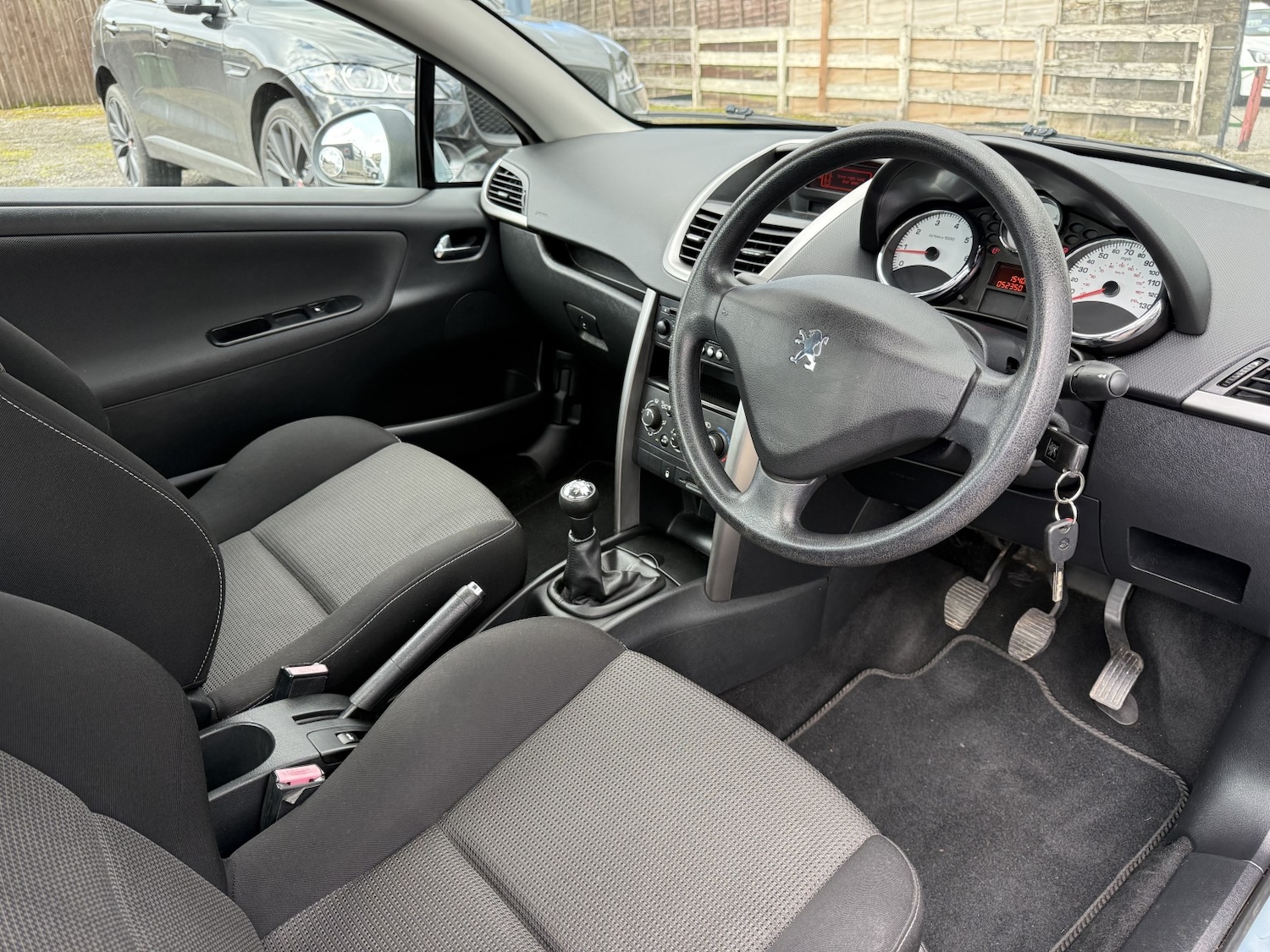 Used Peugeot 207 2011 for sale - 77709089: Photo 3