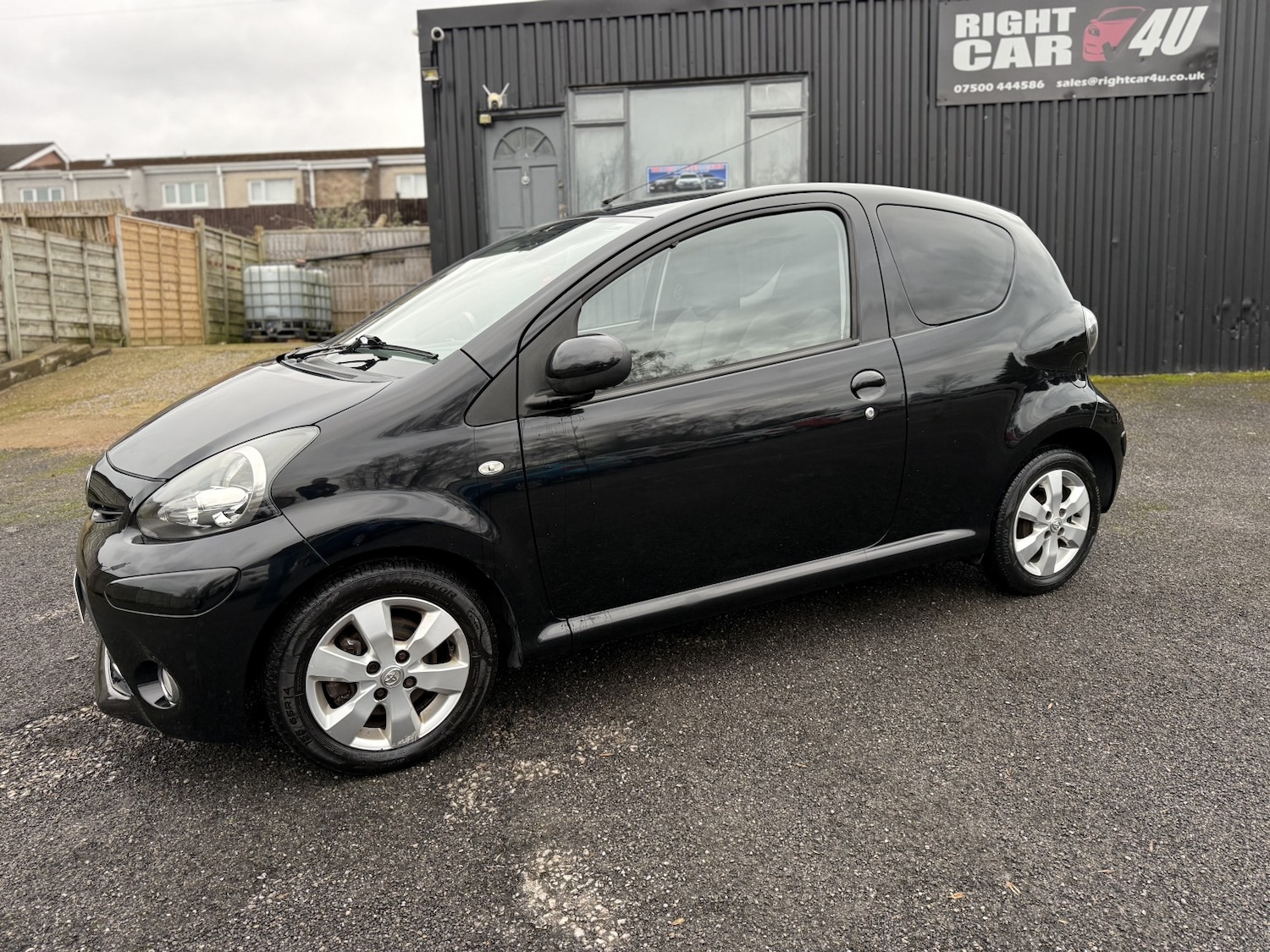 Used Toyota AYGO 2013 for sale - 77459900: Photo 12
