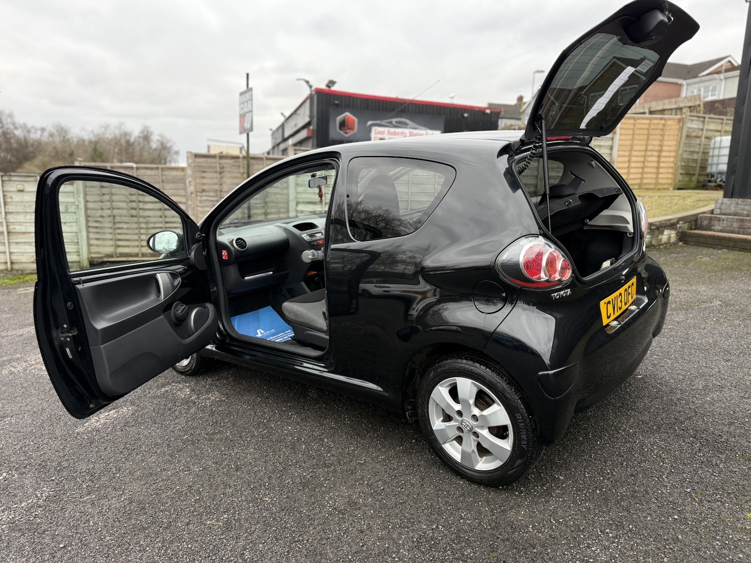 Used Toyota AYGO 2013 for sale - 77459900: Photo 29