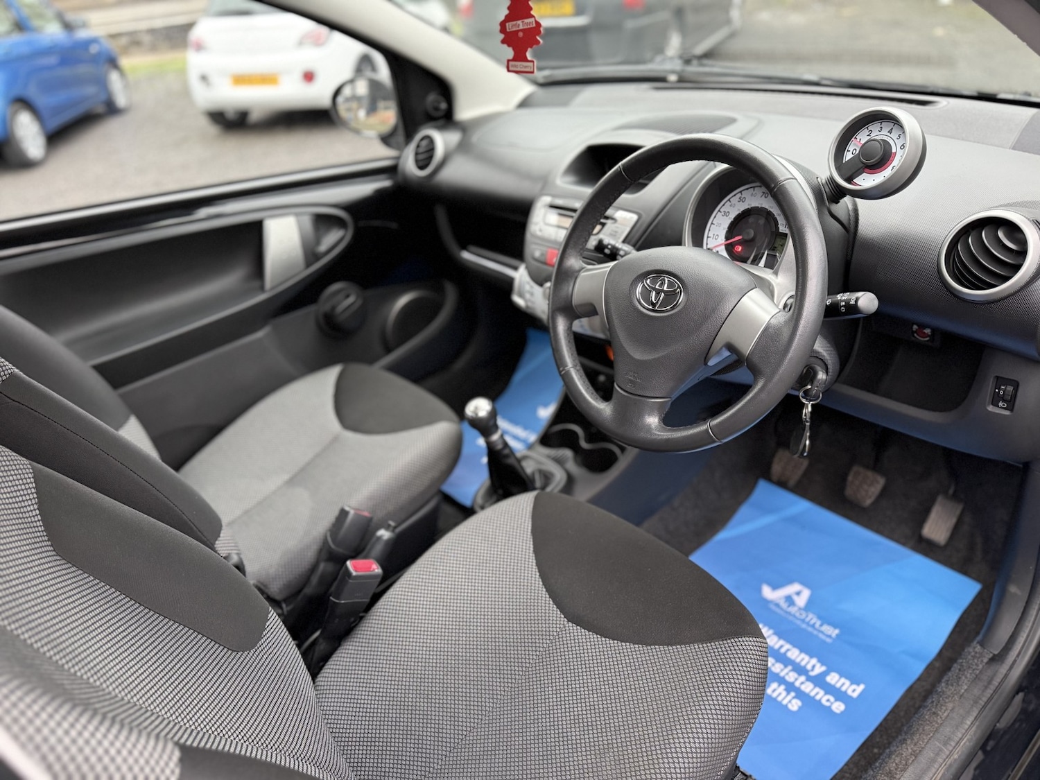 Used Toyota AYGO 2013 for sale - 77459900: Photo 3