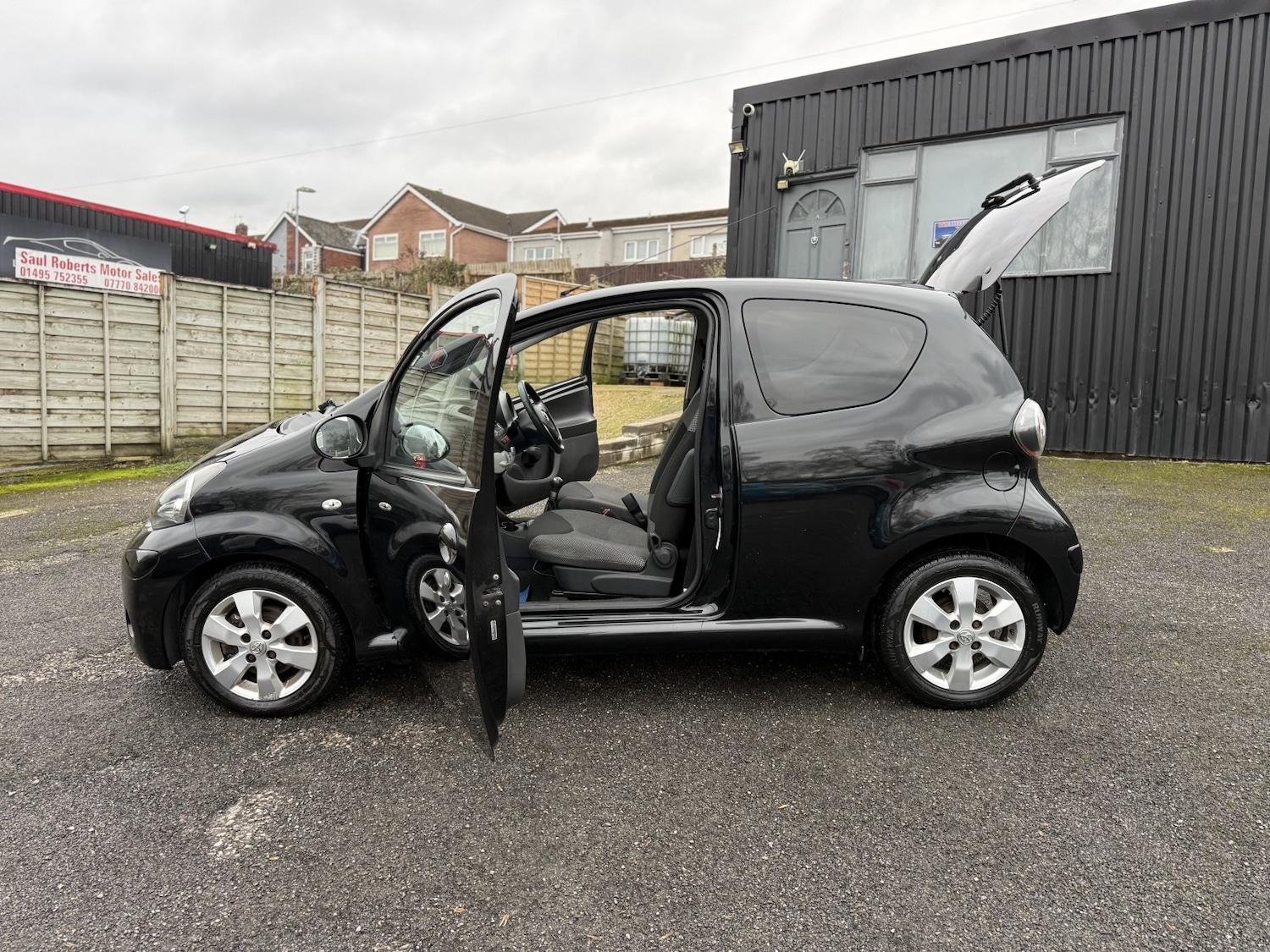 Used Toyota AYGO 2013 for sale - 77459900: Photo 30