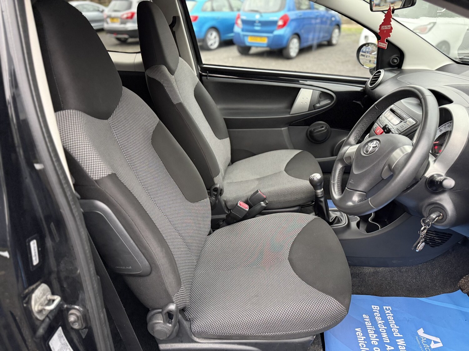 Used Toyota AYGO 2013 for sale - 77459900: Photo 34