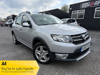 Used Dacia Sandero Stepway 2014 for sale - 78584344: Photo