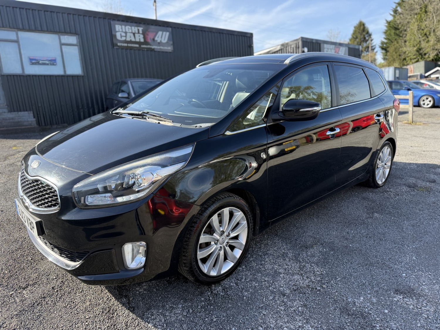 Used Kia Carens 2013 for sale - 78155407: Photo 2