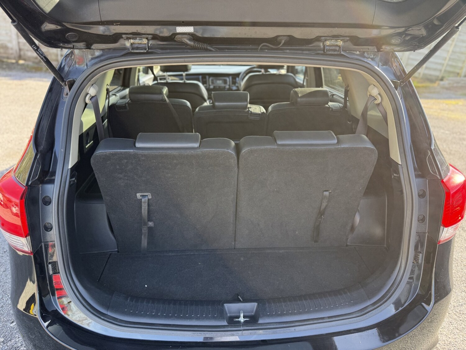 Used Kia Carens 2013 for sale - 78155407: Photo 28