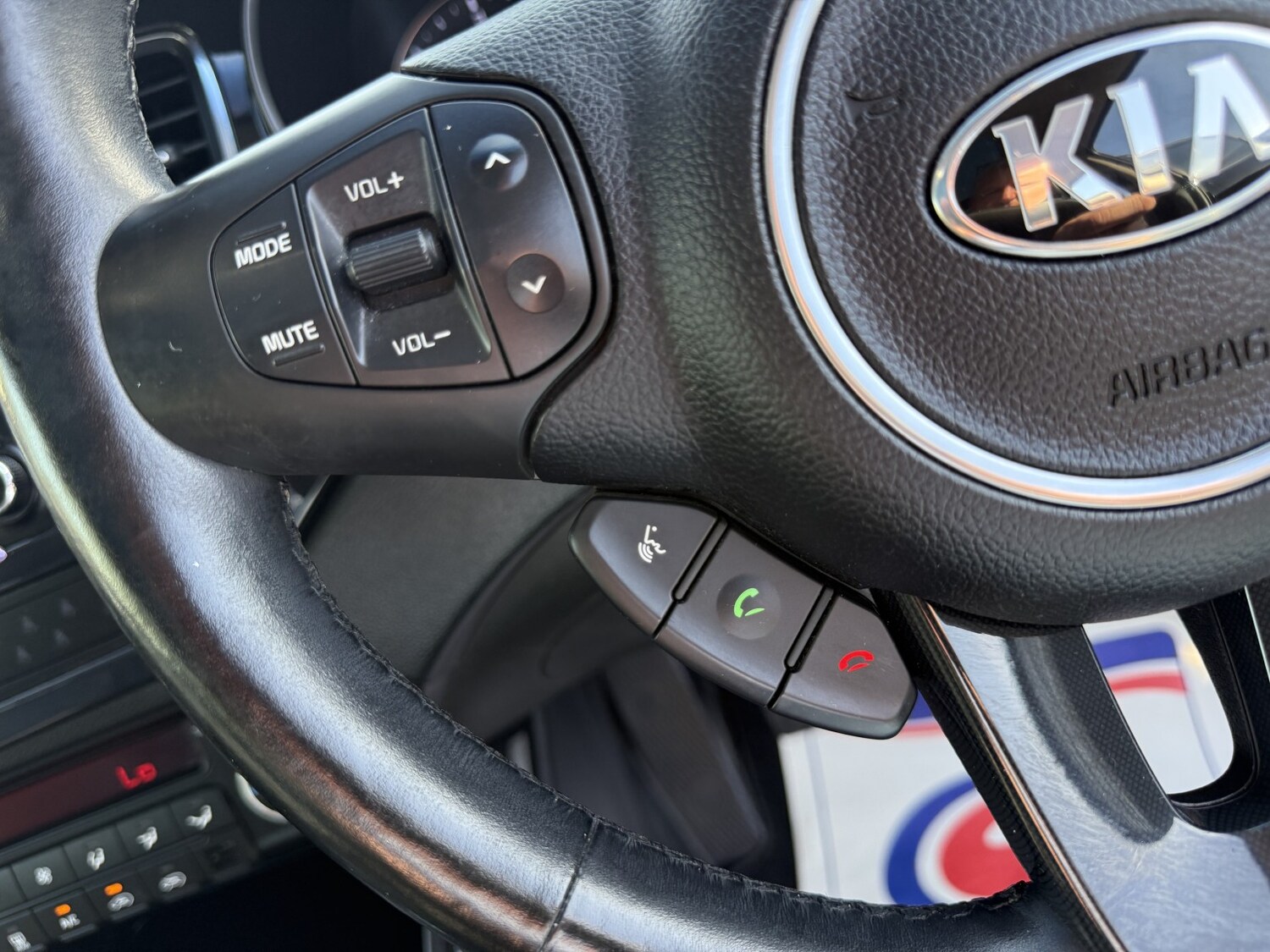 Used Kia Carens 2013 for sale - 78155407: Photo 44