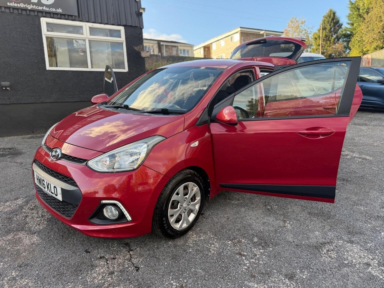 Used Hyundai i10 2016 for sale - 76687402: Photo 19