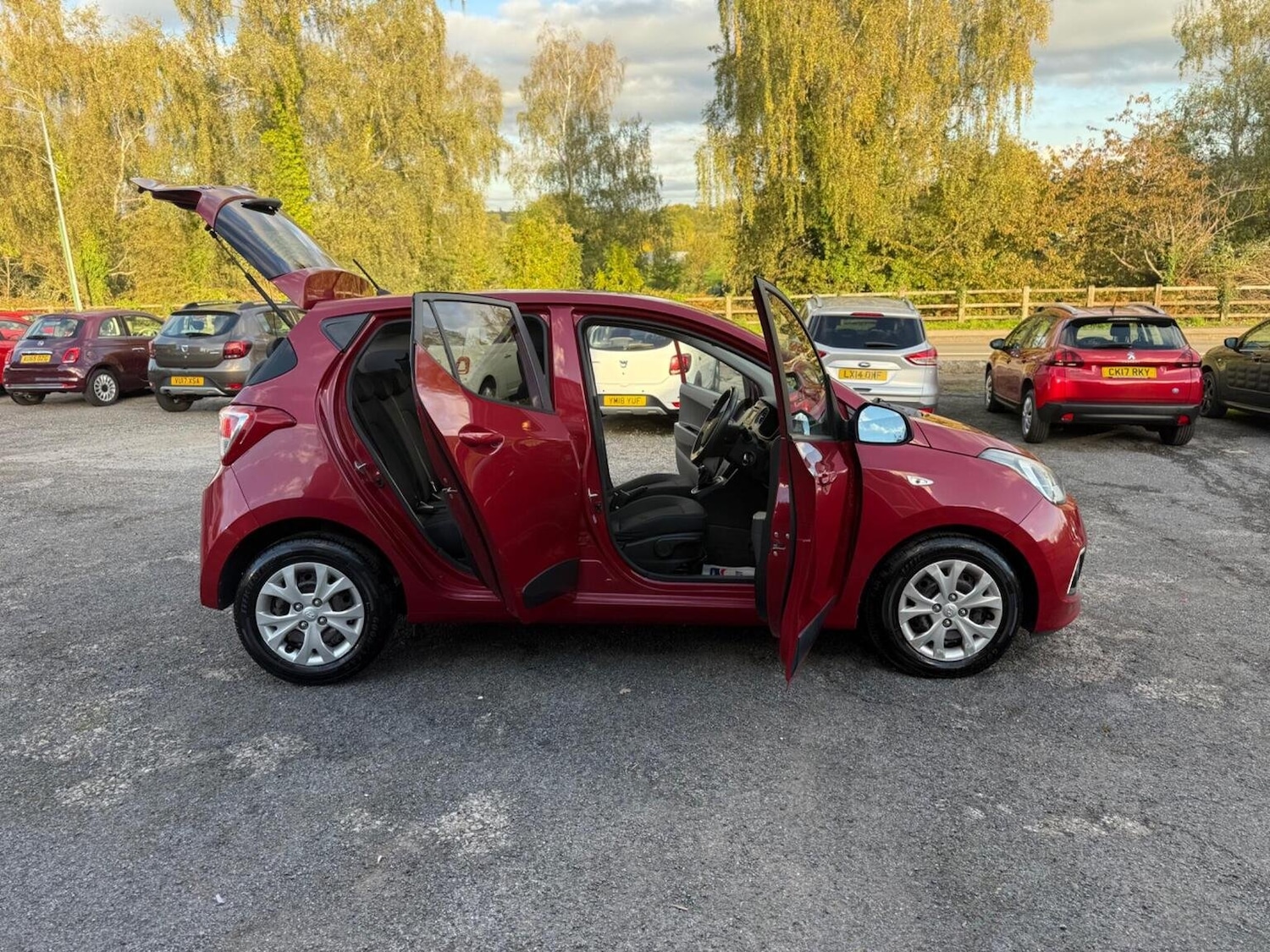 Used Hyundai i10 2016 for sale - 76687402: Photo 26