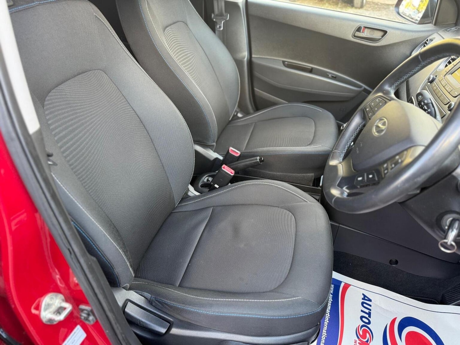 Used Hyundai i10 2016 for sale - 76687402: Photo 32