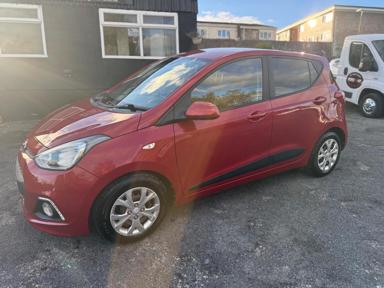 Used Hyundai i10 2016 for sale - 76687402: Photo 8