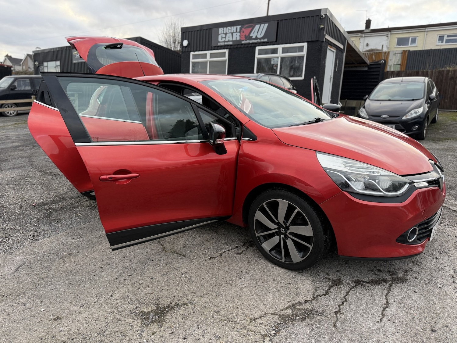 Used Renault Clio 2015 for sale - 78025800: Photo 19