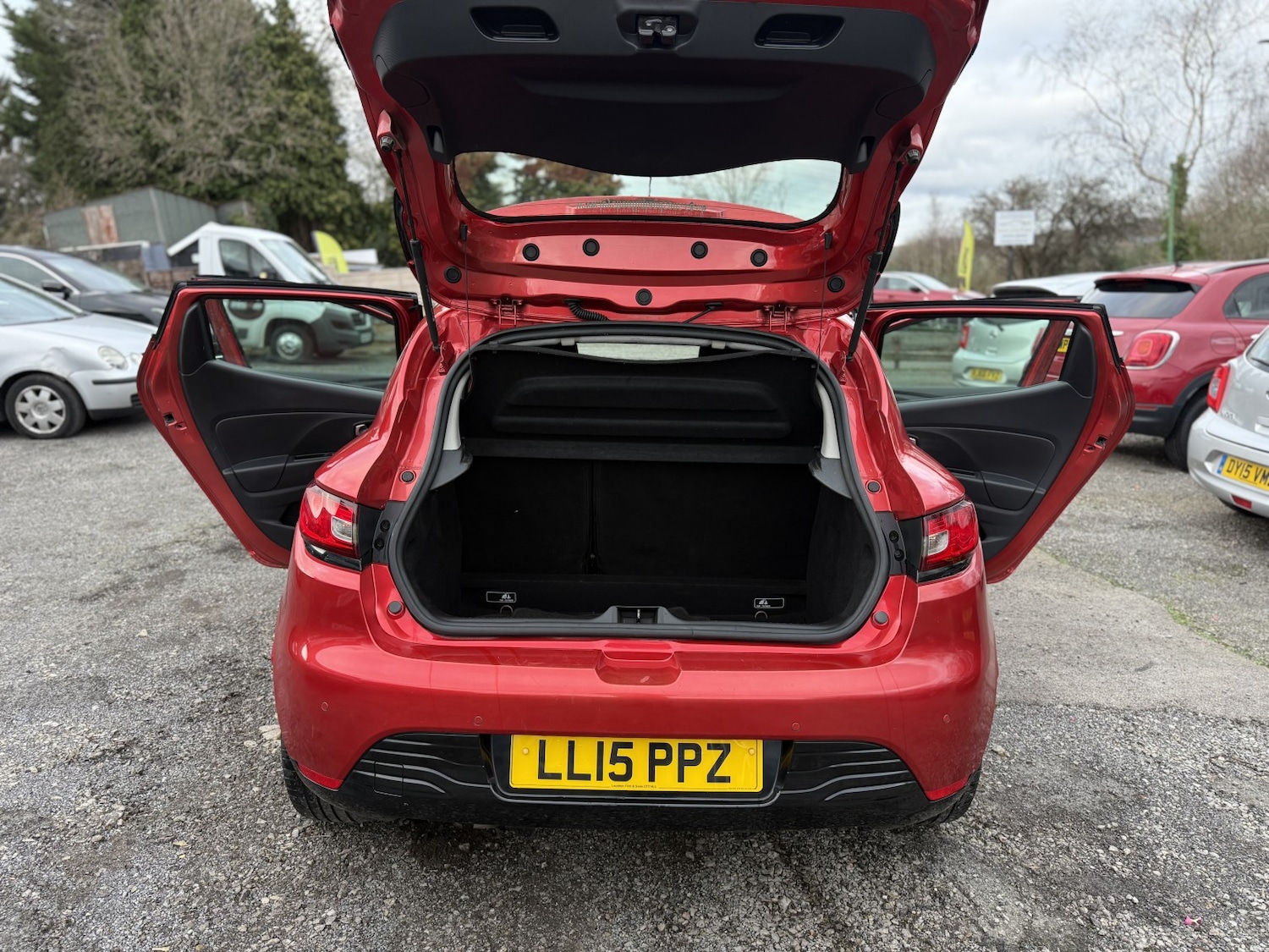 Used Renault Clio 2015 for sale - 78025800: Photo 22