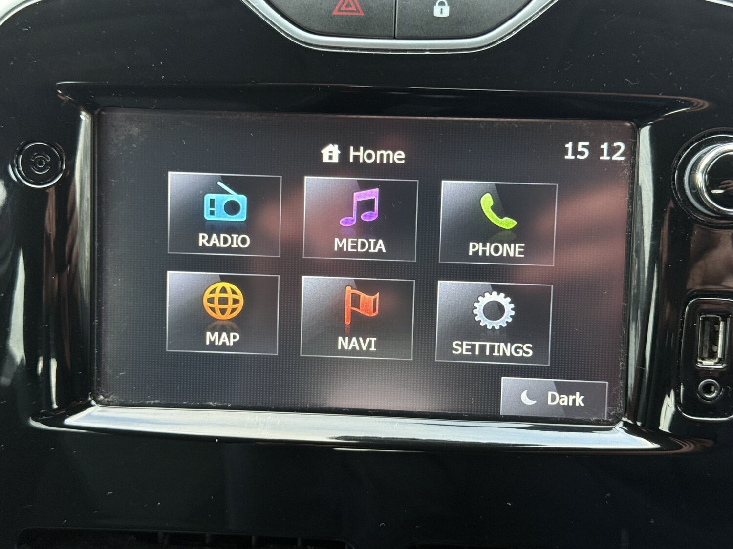 Used Renault Clio 2015 for sale - 78025800: Photo 42