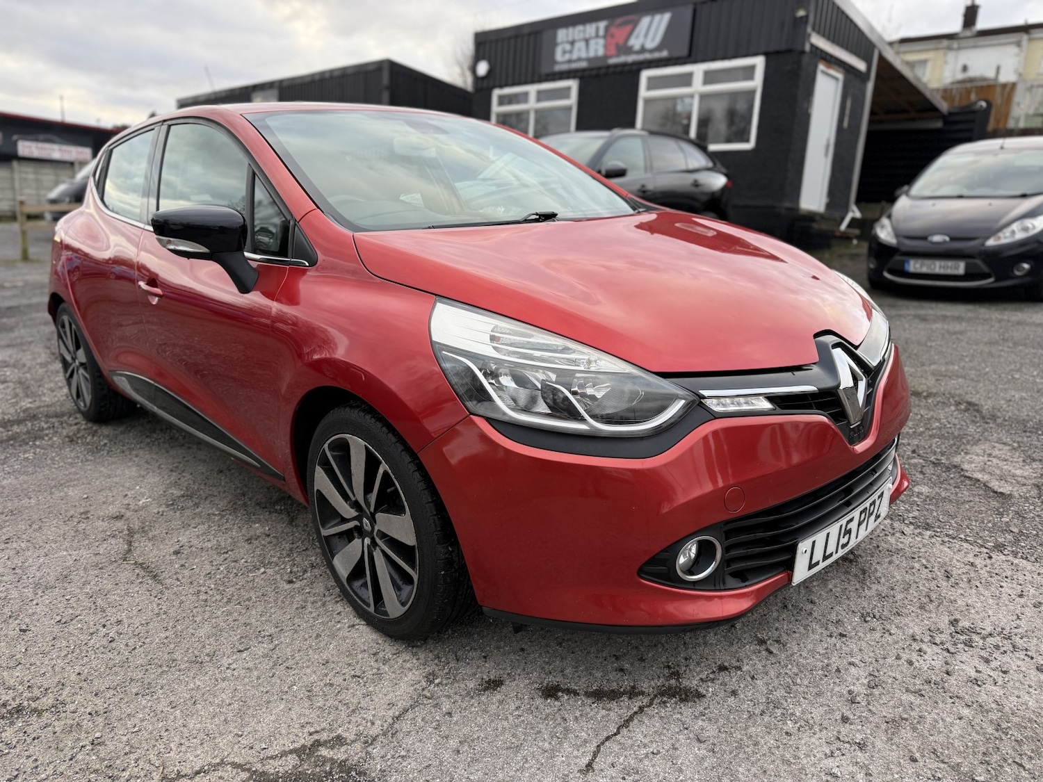 Used Renault Clio 2015 for sale - 78025800: Photo 5