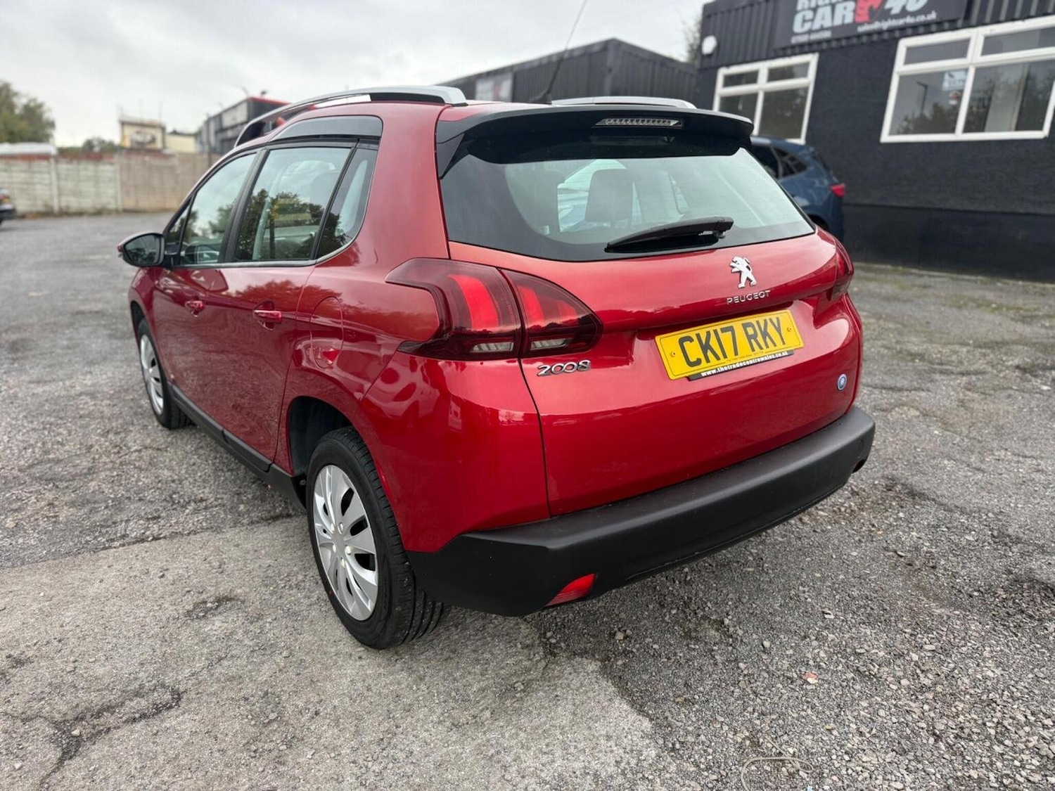 Used Peugeot 2008 2017 for sale - 76687395: Photo 10