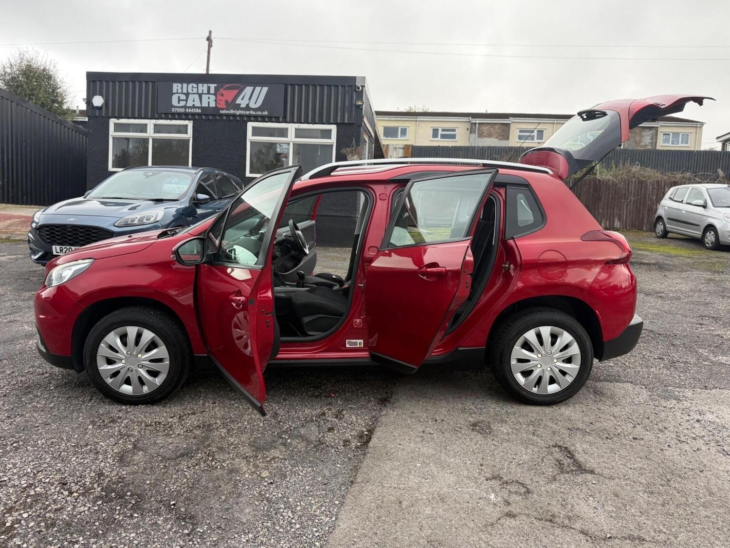 Used Peugeot 2008 2017 for sale - 76687395: Photo 18