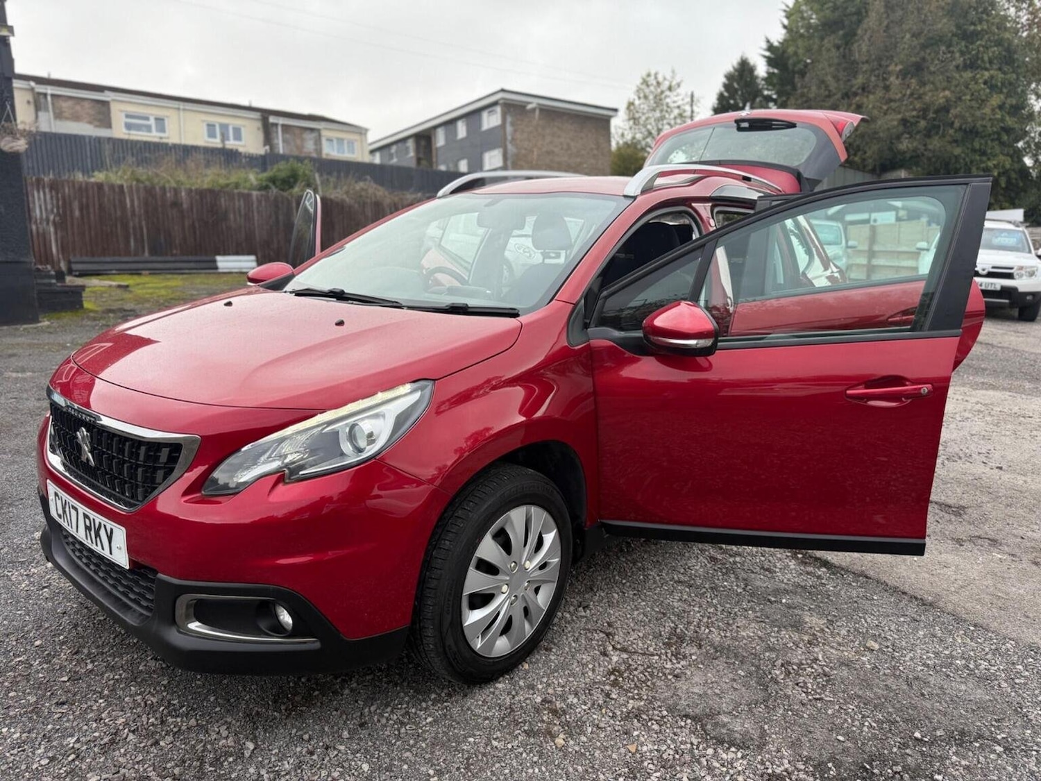 Used Peugeot 2008 2017 for sale - 76687395: Photo 19