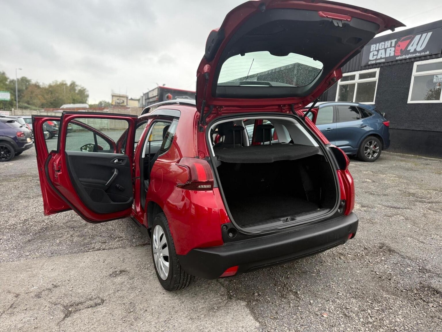 Used Peugeot 2008 2017 for sale - 76687395: Photo 22