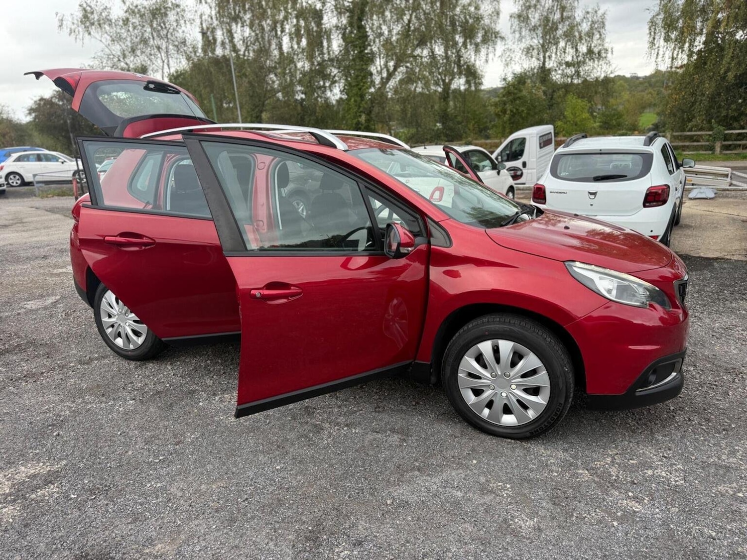 Used Peugeot 2008 2017 for sale - 76687395: Photo 24