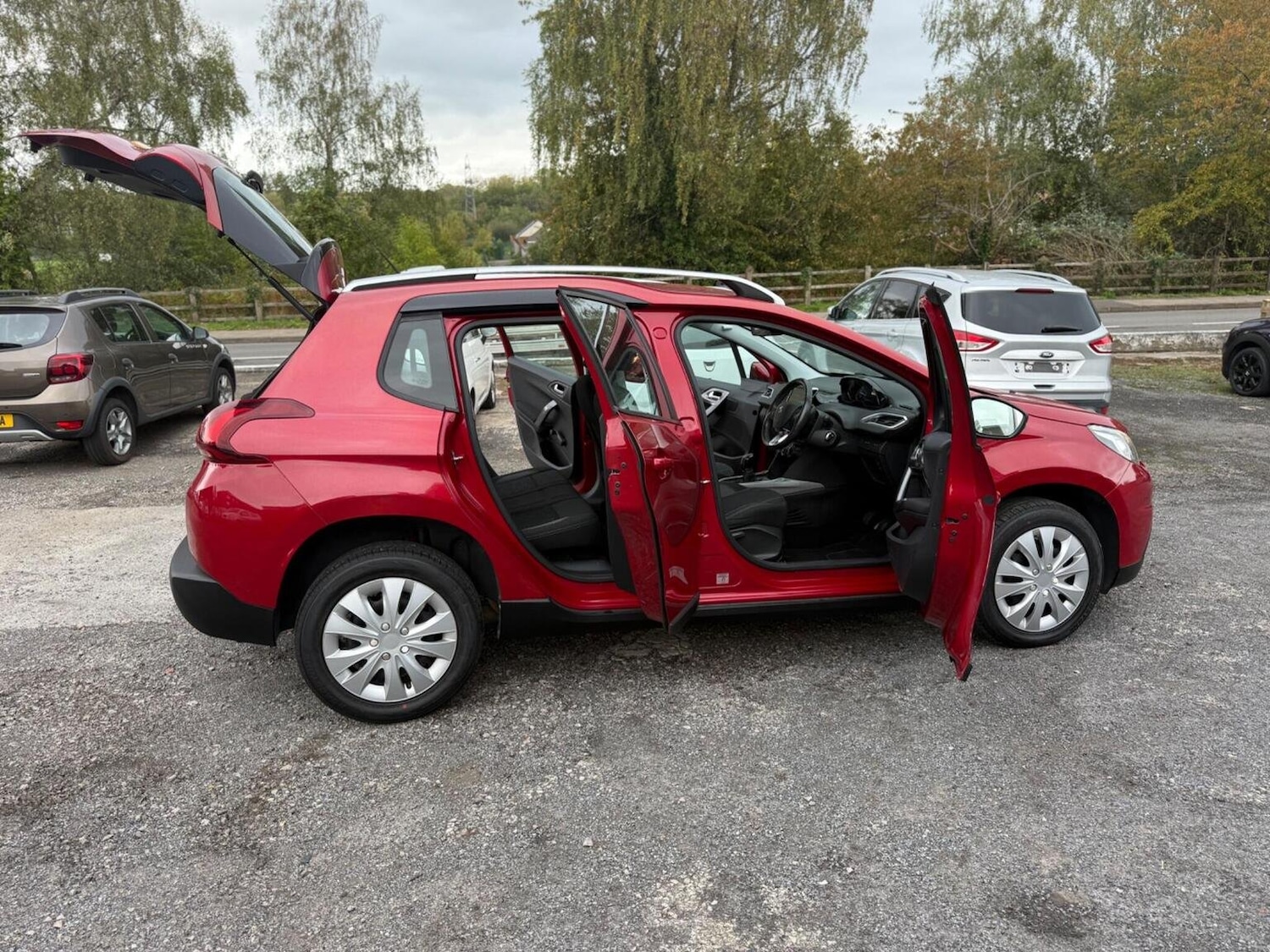 Used Peugeot 2008 2017 for sale - 76687395: Photo 25