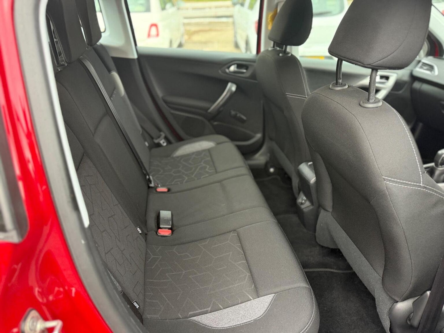 Used Peugeot 2008 2017 for sale - 76687395: Photo 29