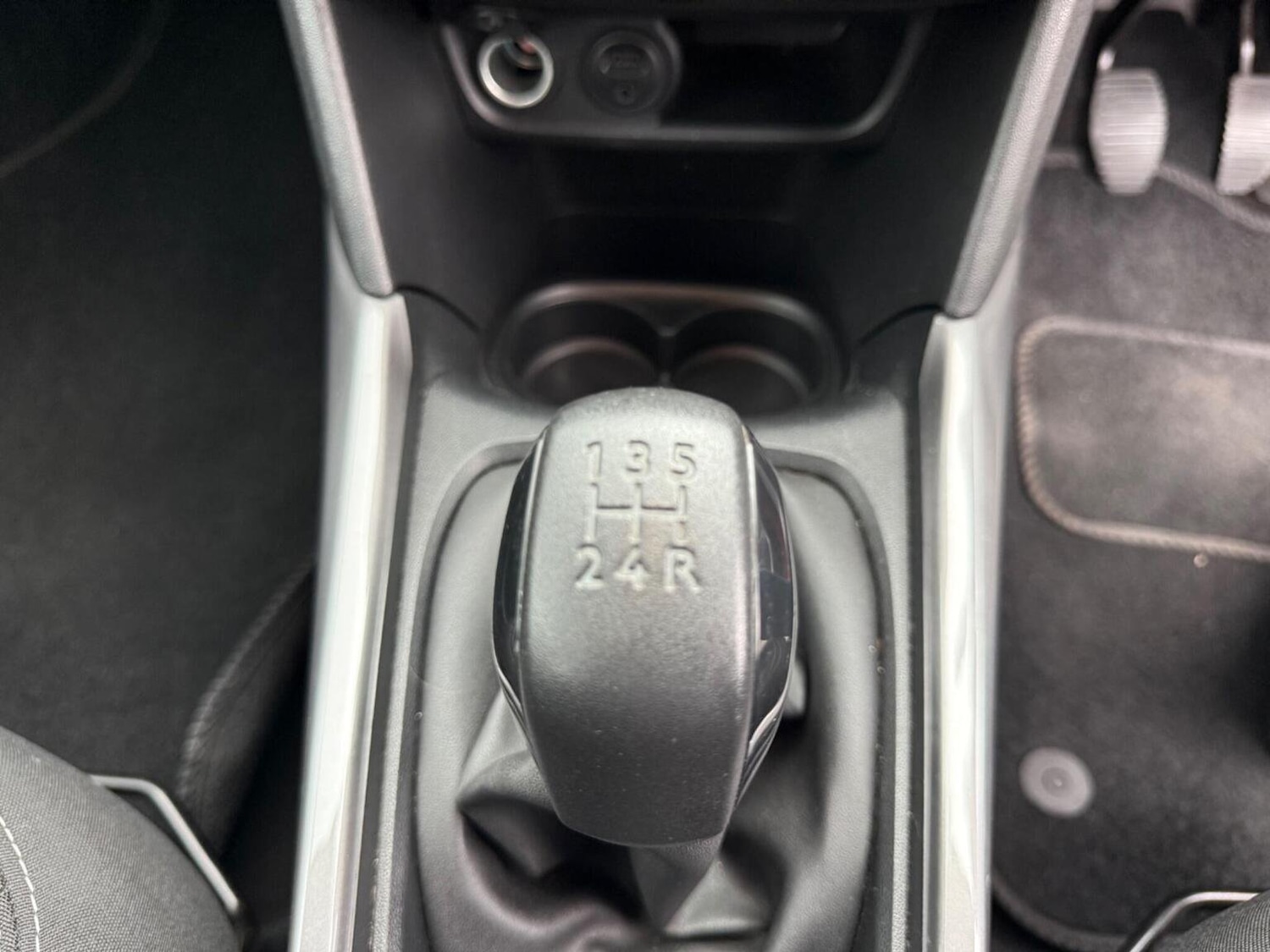 Used Peugeot 2008 2017 for sale - 76687395: Photo 39