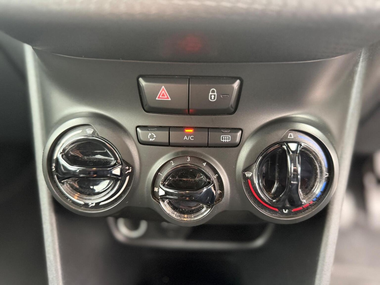 Used Peugeot 2008 2017 for sale - 76687395: Photo 40