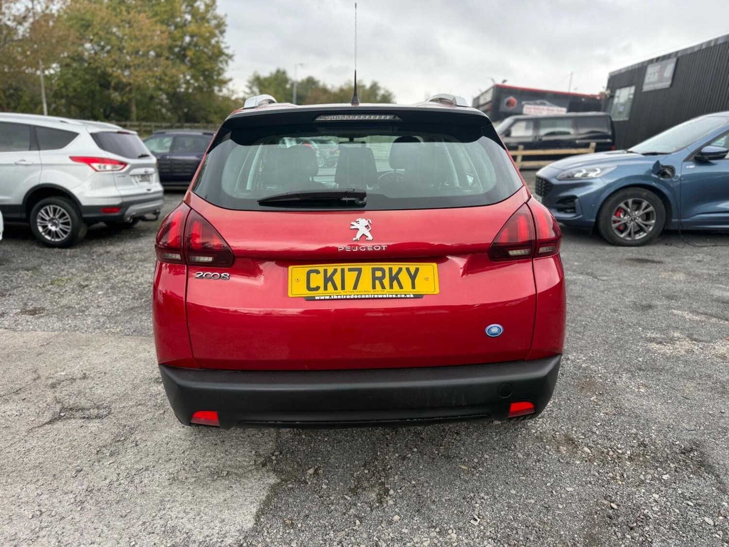 Used Peugeot 2008 2017 for sale - 76687395: Photo 9