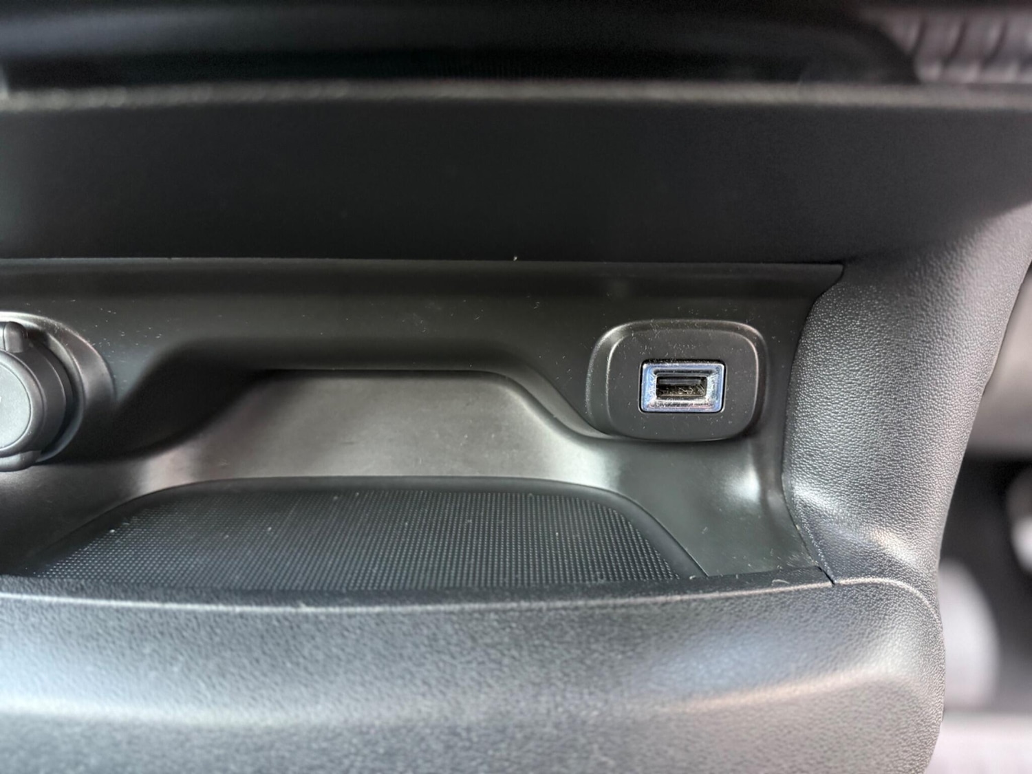 Used Citroen C4 Cactus 2016 for sale - 76645041: Photo 27