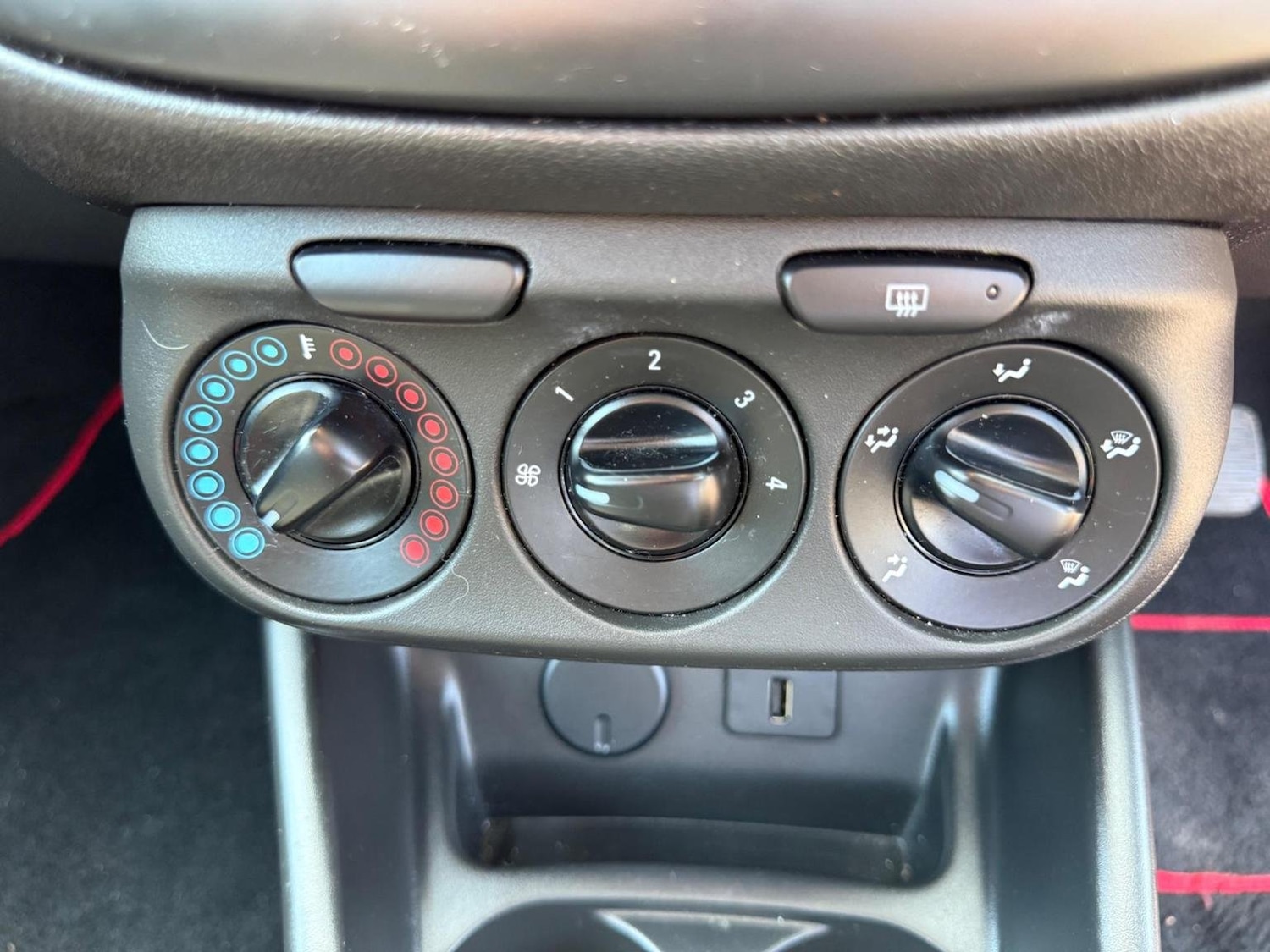 Used Vauxhall Corsa 2015 for sale - 76793926: Photo 31