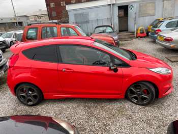 Used Ford Fiesta 2015 for sale - 65880919: Photo