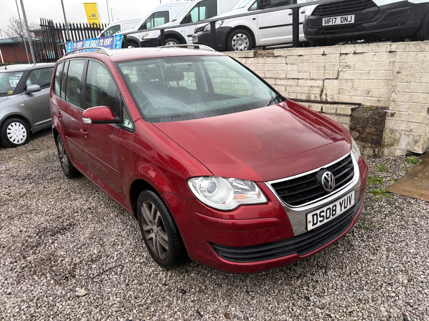 Used Volkswagen Touran 2008 for sale - 76748934: Photo 1