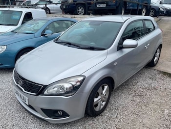 Used Kia Pro Ceed 2012 for sale - 76091638: Photo