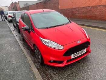 Used Ford Fiesta 2015 for sale - 76091207: Photo