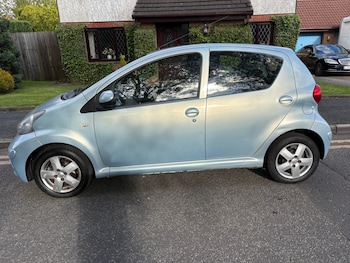 Used Toyota AYGO 2005 for sale - 78543404: Photo