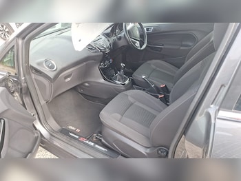 Used Ford Fiesta 2016 for sale - 79459238: Photo