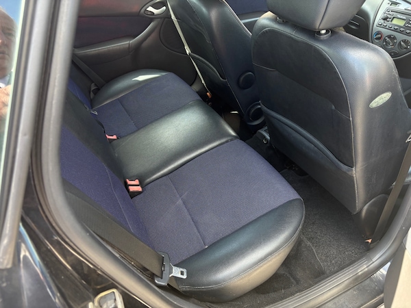 Used Ford Focus 2003 for sale - 74446011: Photo 7