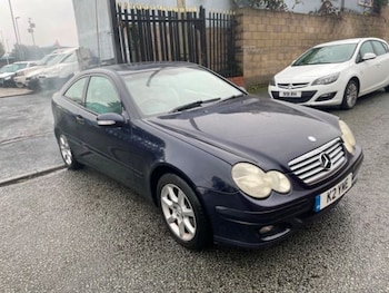 Used Mercedes-Benz C-Class 2004 for sale - 76091146: Photo